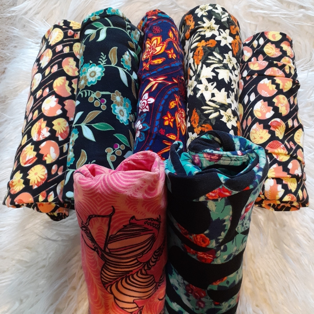 Lularoe Leggings Tall & Curvy And 7 Pairs